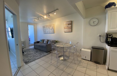 South Beach Condo | Beachfront apartment with Ocean View
