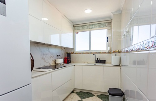 Sueca Apartment | Beachfront Apartment 30min from Valencia