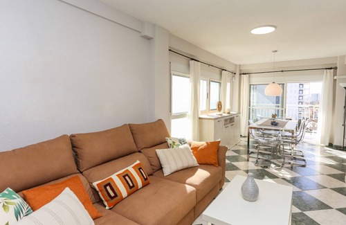 Sueca Apartment | Beachfront Apartment 30min from Valencia
