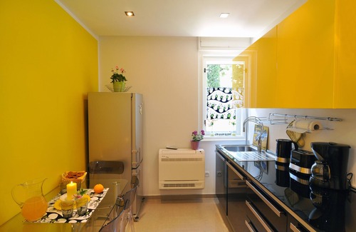 Bacvice Apartment | Beachfront Apartment Barbara, near Bacvice beach walking distance from old town