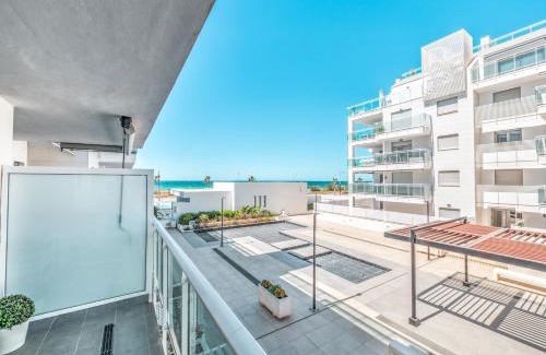 Torrox Costa Apartment | Beachfront apartment with balcony in Torrox Costa