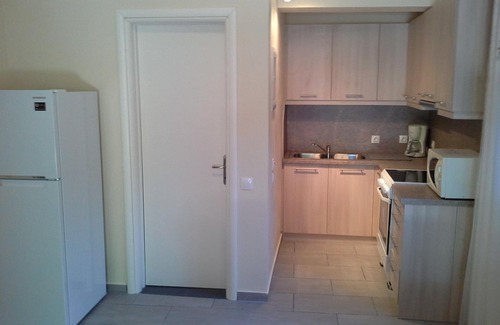 Volos Apartment | Beachfront Apartment for 3, Kalifteri Beach, Afissos