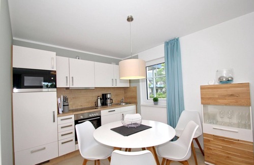Monchgut-Granitz Apartment | Beachfront apartment with terrace, use of swimming pool and sauna - Rex Rugia FeWo 11-3