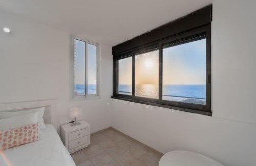 Netanya Apartment | Beachfront apartment with breathtaking sea view