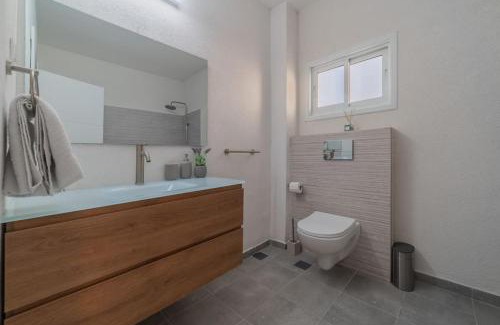 Netanya Apartment | Beachfront apartment with breathtaking sea view