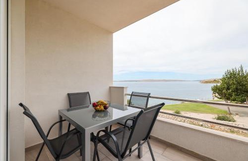 Rtina Apartment | Beachfront Apartments Tić with Seaview
