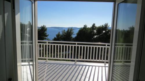 Orebic Apartment | Beachfront Apartments Vala with a swimming pool