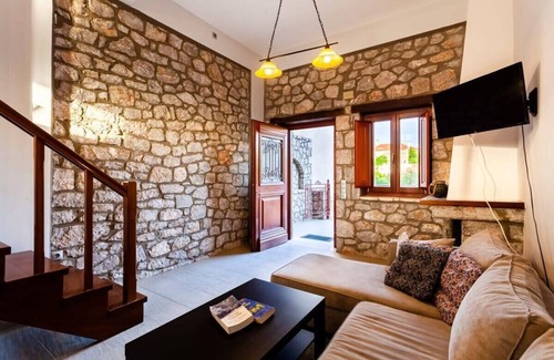 Paralio Astros House | Beachfront Astros Villa - Dukes Seaside Nest