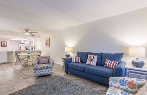 South Padre Island Condo | Beachfront Bliss at Edgewater! Breath-taking Ocean Views, Pool & Hot Tub - Walk to Everything!
