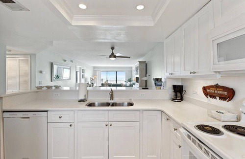 Cocoa Beach Condo | Beachfront Beauty in downtown Cocoa Beach