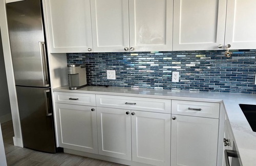 Deerfield Beach Condo | Beachfront Bliss: Relaxation Awaits at Our Seaside Condo