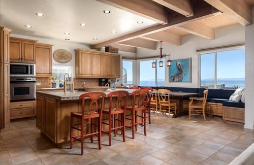 Carpinteria House | Beachfront Bliss in Beautiful Carpinteria
