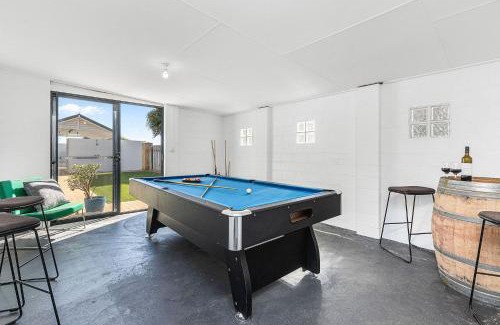 Halls Head House | Beachfront Bliss - Private Pool and Beach Access