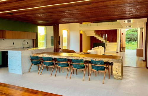 Barra do Jacuipe House | Beachfront Mansion (Beachfront) with 8 Suites in the Alphaville Guarajuba Condominium