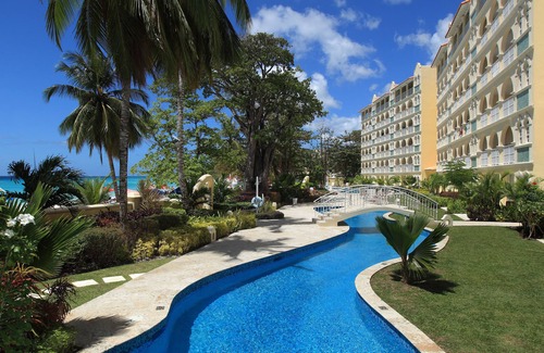 Dover Apartment | Beachfront Condo with Pool - Sapphire 511