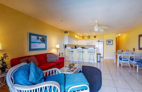 Independence Square Condo | Beachfront condo with washer/dryer, pool & hot tub - dog-friendly