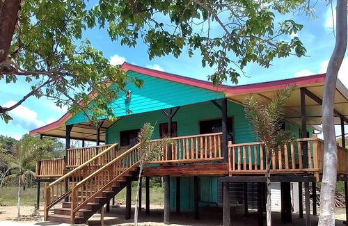 Gales Point Apartment | Beachfront Cabana Apartment 6 with Free Access to Swimming Pool, WIFI …