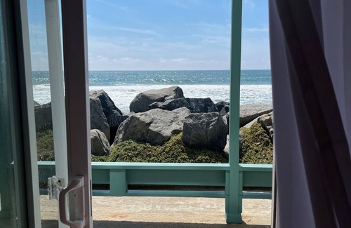 Imperial Beach Condo | Beachfront condo-amazing views!