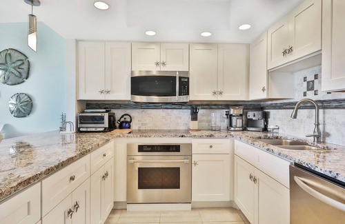 Whitney Beach Condo | Beachfront Condo with a Beautiful, Renovated Kitchen, Shared Pool, & Tennis