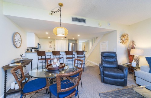 Crescent Beach Condo | Beachfront Condo with Ocean View - Sandpiper 216