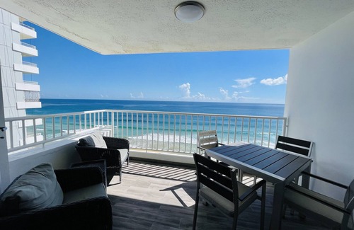 La Pared Condo | Beachfront Condo with Amaing Ocean View. walk to Beaches & Restaurants
