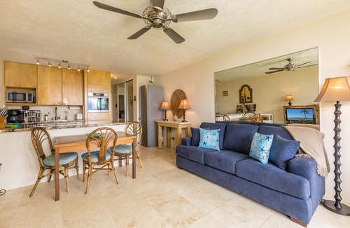 Maalaea Condo | Beachfront Condo with Stunning Ocean Views Al Fresco Dining and Pool Access