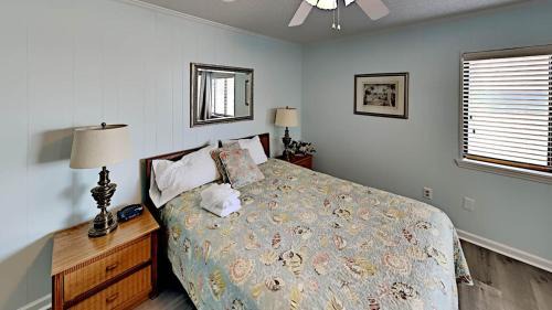 Myrtle Beach House | Beachfront Condo with an Outdoor Pool BBQ Area