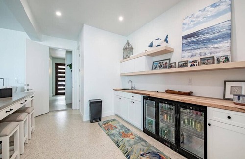 Bonita Springs Apartment | Beachfront Dream - Stunning View Directly on Beach