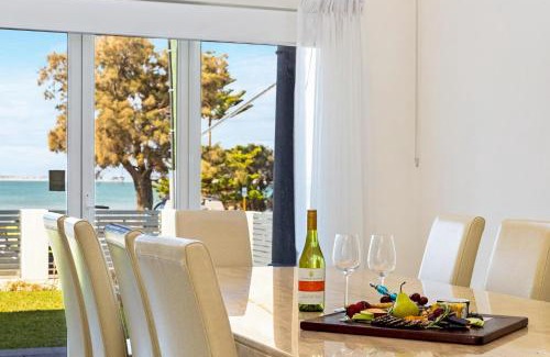 Halls Head House | Beachfront Family Favourite Home with Pool & Views