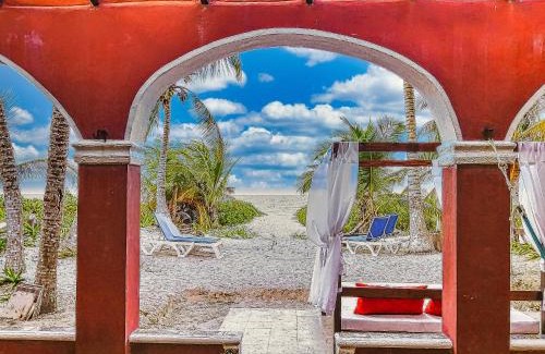 El Cuyo Apartment | Beachfront Hacienda del Cuyo Groundfloor