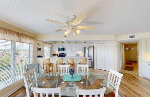 Litchfield by the Sea Condo | Beachfront Haven 2BR Retreat Litchfield By the Sea