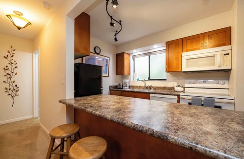 Maalaea Condo | Beachfront HK-B16 - Maui Gardenview Condo in Secluded Resort on Ma'alaea Bay