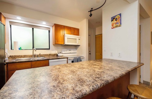 Maalaea Condo | Beachfront HK-B16 - Maui Gardenview Condo in Secluded Resort on Ma'alaea Bay