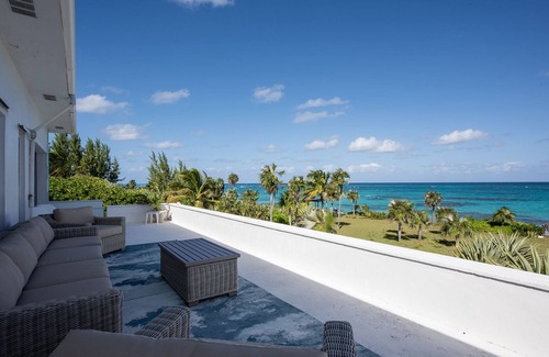 North Palmetto Point House | Beachfront Home on Acre of Land, Walk for Miles on Pink Sand