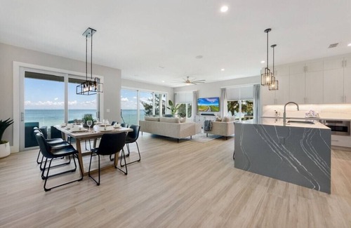 Anna Maria House | Beachfront Home | Pool + Spa | Games | Ocean Views