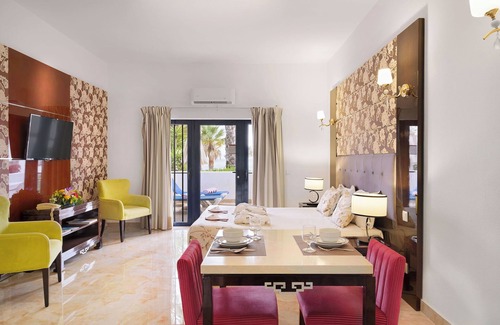 Oura Hotel | Beachfront Hotel! 4 Sea View Units, Kitchenettes!