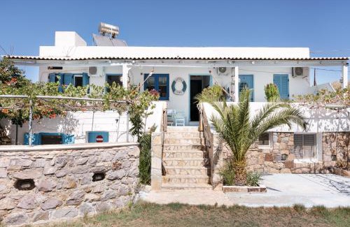 Patmos House | Beachfront Lampis Dolphin 3