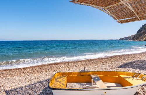 Patmos House | Beachfront Lampis Dolphin 3