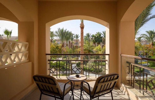 Sharm El Sheikh Resort | Beachfront Luxury & Garden Views – Family-Friendly Fun Awaits