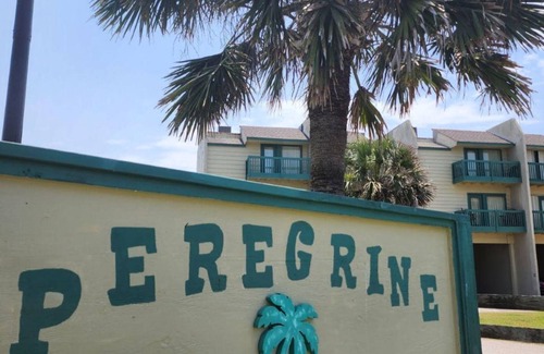 Freeport Condo | Beachfront One Bedroom Condo w/Pool; 2 Night or 7 Night Stay. Pet Friendly!