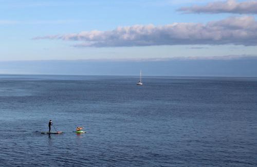 Lossiemouth House | Beachfront Panoramic Seaview Free Wifi & Parking