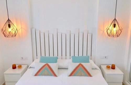 La Capellania Apartment | Beachfront Penthouse - Heated Jacuzzi, BBQ & Bikes