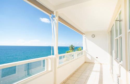 Stella Apartment | Beachfront Penthouse with Ocean and Sunset Views at Pelican Reef #703