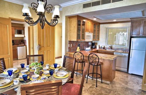 Flamingos Condo | Beachfront Resort & Spa