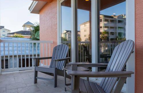 Palm Coast House | Beachfront Resort Steps to Ocean Private Pool Spa