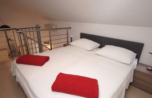Kastel Kambelovac Apartment | Beachfront Summer Oasis near Split and Trogir, True Relax!
