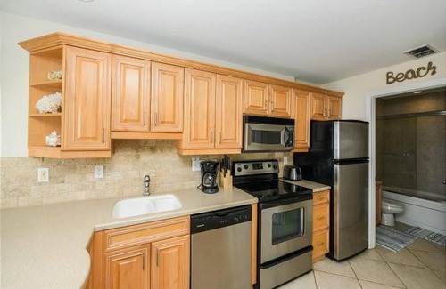 Bradenton Beach Condo | BEACHFRONT, SPA, SUNSETS from the balcony! Fabulous location, Trolley