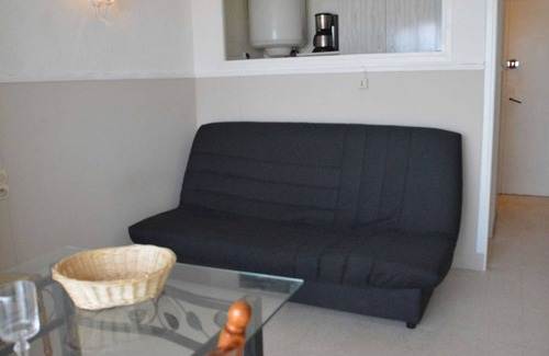 Narbonne-Plage Apartment | Beachfront Studio Apartment, Balcony, Bike Storage, Sleeps 2, Narbonne Plage