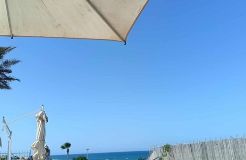 Hergla Apartment | Beachfront Studio in Hergla – Stunning Sea View & Pool Access