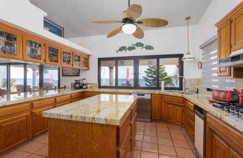 Buenavista House | Beachfront Stunner with Pool and Hot tub